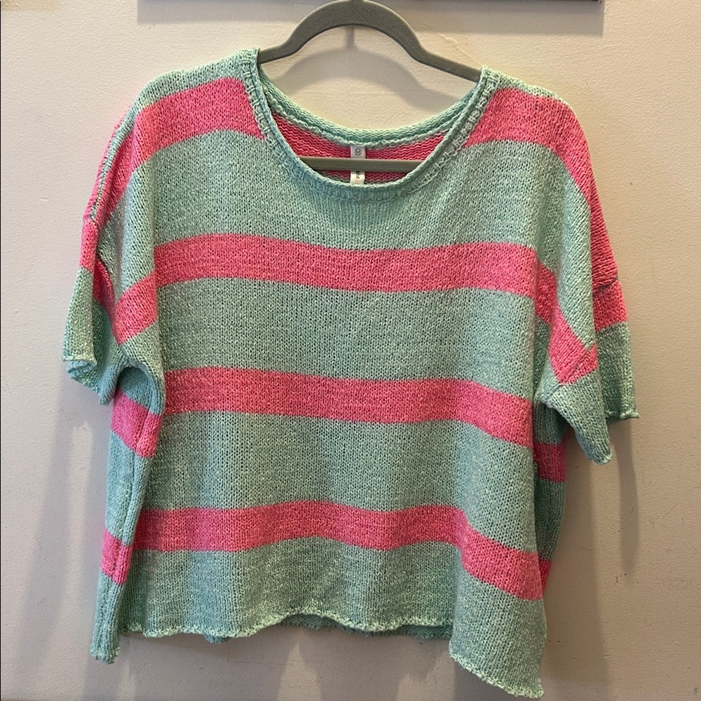 Soft green,pink sweater loose fitting. M
